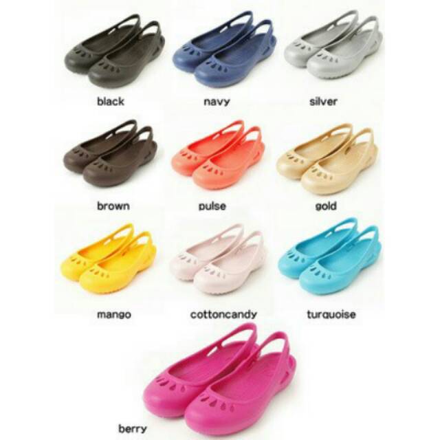 crocs flip flops for womens