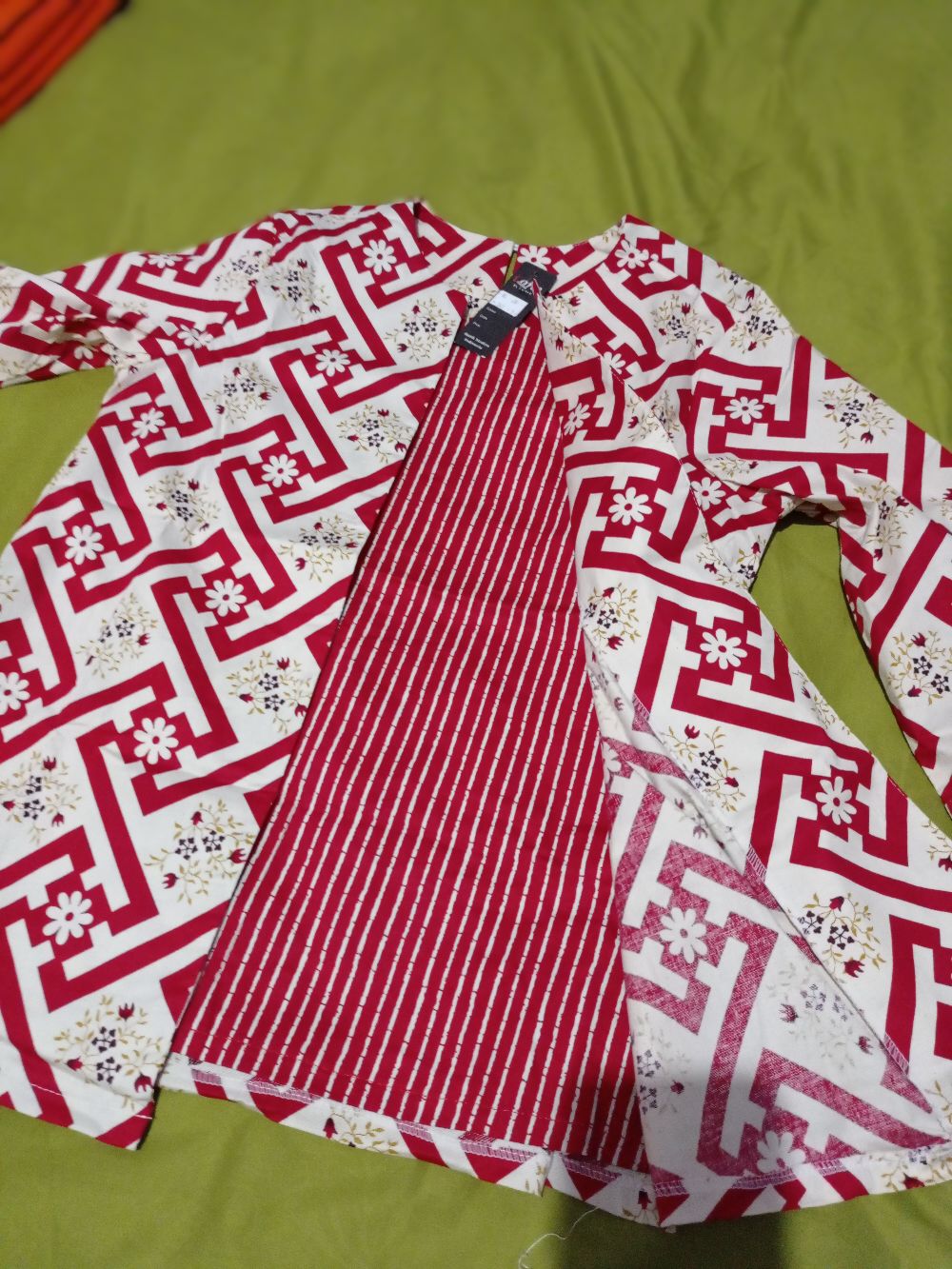 Blare - Busan Blouse Batik Wanita