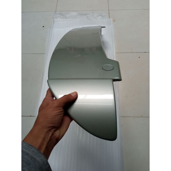 SPOILER INNOVA 2005-2015 MODEL LAMA