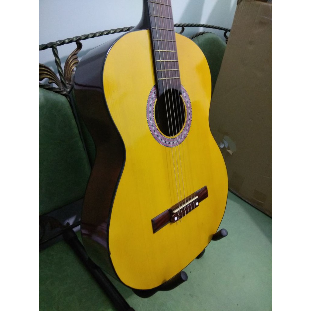 Gitar Classic Merk Yamaha Tipe C315 Senar Nylon Natural Buat Pemula Belajar Jakarta Murah