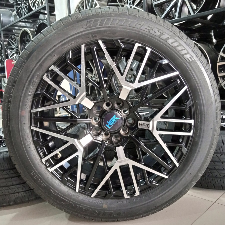Velg Ban Mobil Bekas Hsr Ring 17 Baud 5 BENAWA HSR R17X7,5 Ban 215 55 R17