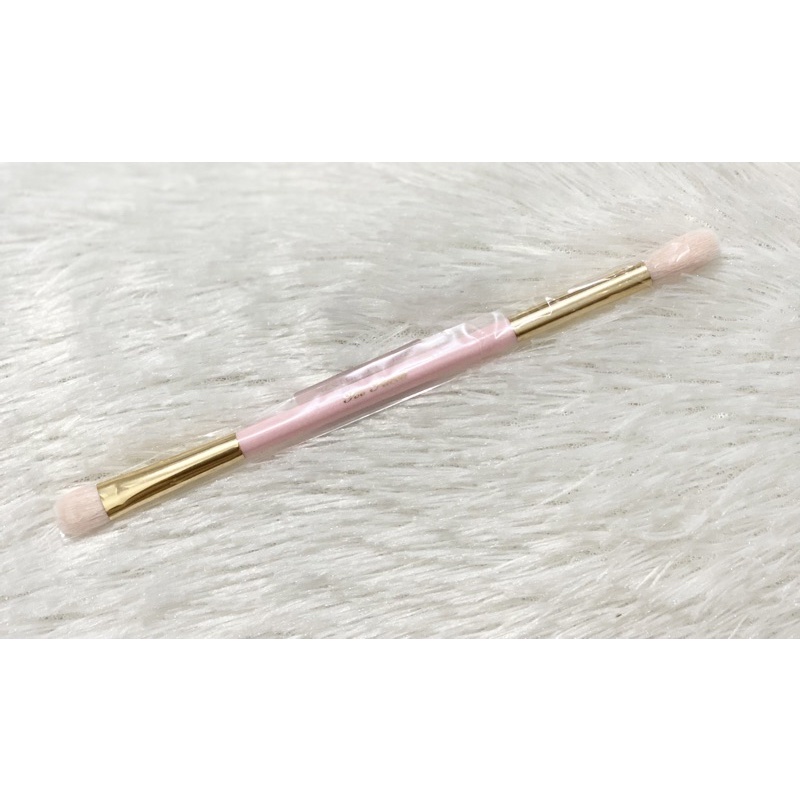 Too Faced Double Ended Eyeshadow Brush - Kuas Eye Shadow