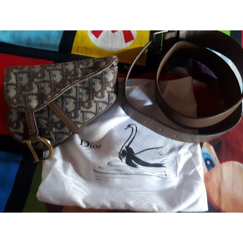 preloved like new tas pinggang dior