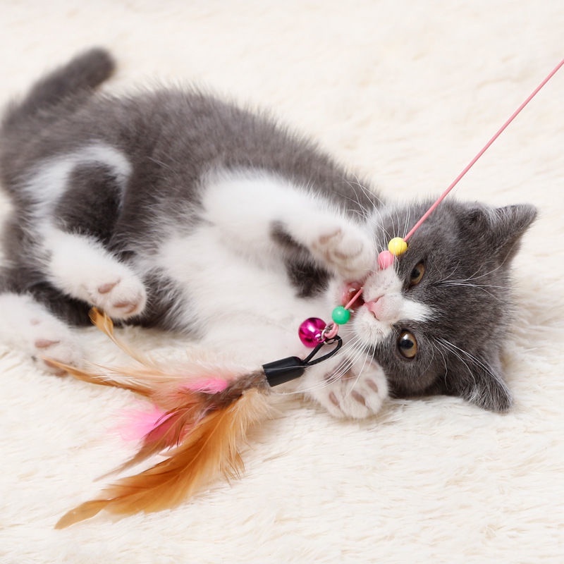 COD❤1 Pcs Tongkat Kucing Tongkat Bulu Lonceng Bulu Tempel Mainan Kucing Warna Kawat Baja Lucu Tongkat Kucing