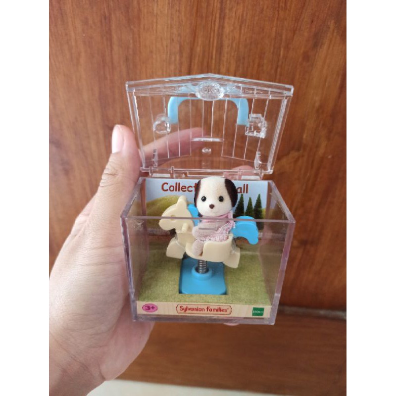 Sylvanian Families Baby Carry Case Beagle Dog