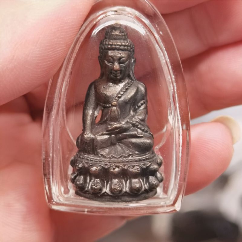 Phra Kring (free Amber Neklace)