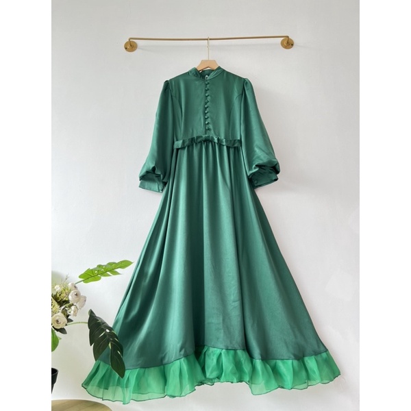 ellsa satin maxy