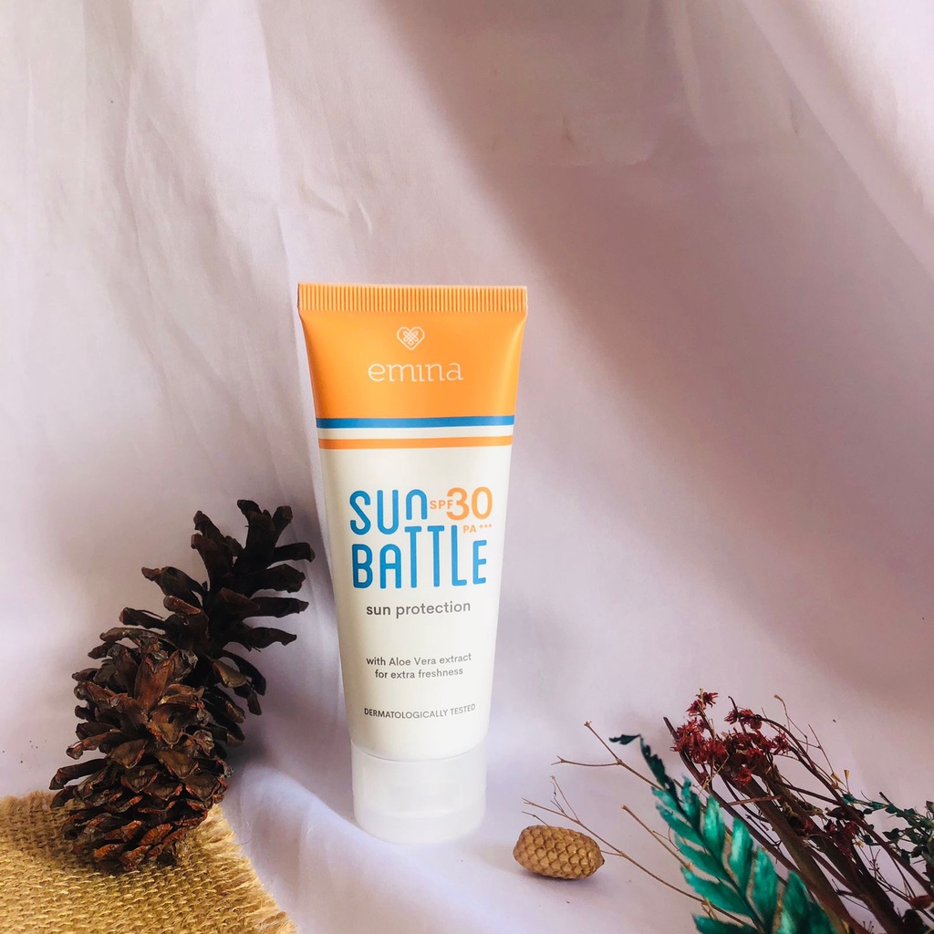 Emina Sun Battle Spf 30 60Ml /Emina Sun Protection SPF 30 PA+++ Sun Block Wajah SPF45, pelindung wajah dari serangan sinar UV, ringan di kulit wajah, termurah, terviral, terlaris, aman, original 100%, BPOM, dan cocok untuk semua je