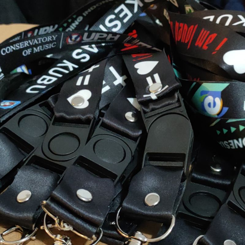 

CUSTOM LANYARD / TALI ID CARD / Lengkap dengan Stopper