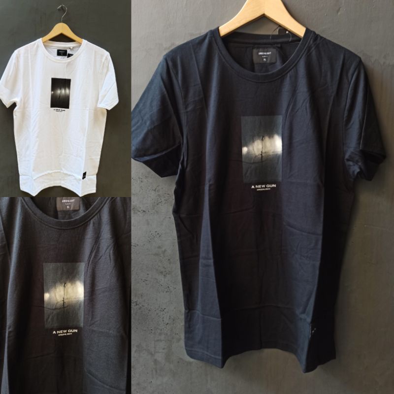 KAOS GREENLIGHT ORIGINAL WARNA PUTIH DAN HITAM A NEW GUN GREENLIGHT