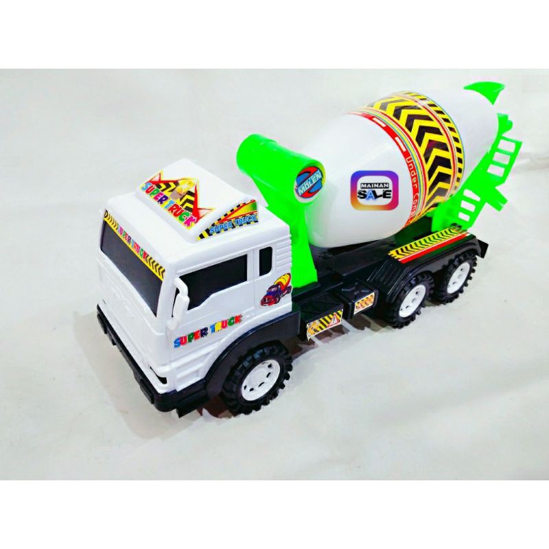 TRUK MOLEN
