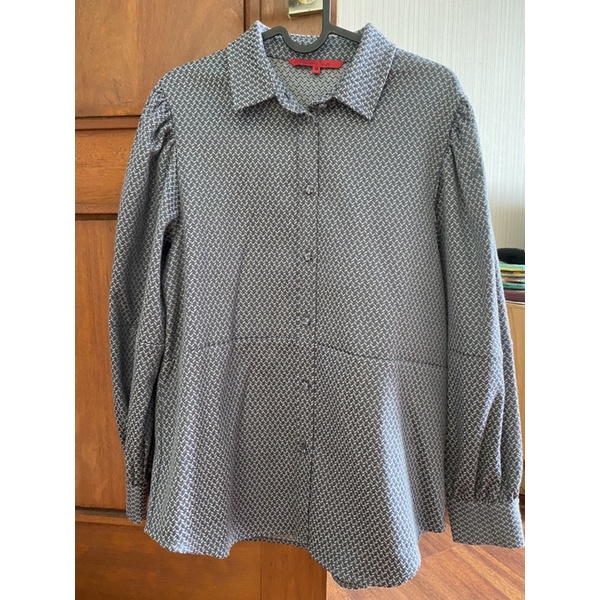 Preloved Grey Chevron Shirt by Benang Jarum