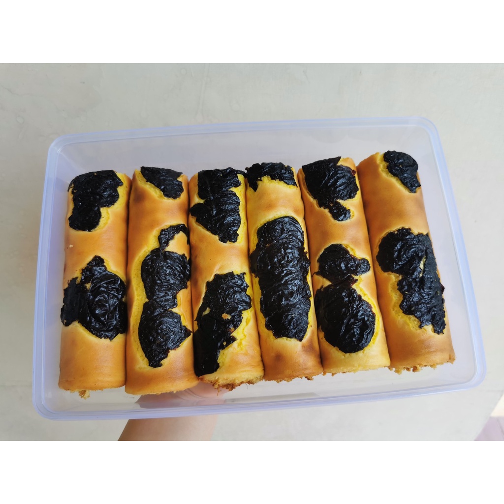 

Paket Bolu Gulung Nanas 6pcs 15cm Kurma Prunes Keju Ovomaltine - Nana Kue Jambi - TAHAN 3 HARI