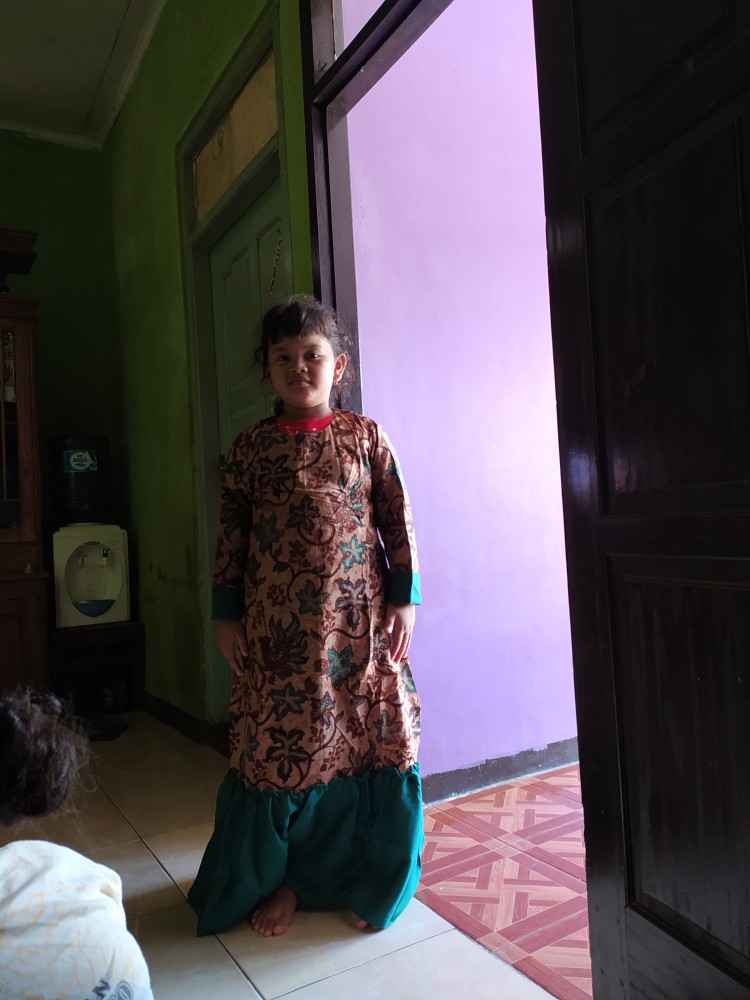 Batik Couple Keluarga Sania Ruffle Ori Ndoro Jowi Dnt Motif Rempel Hijau