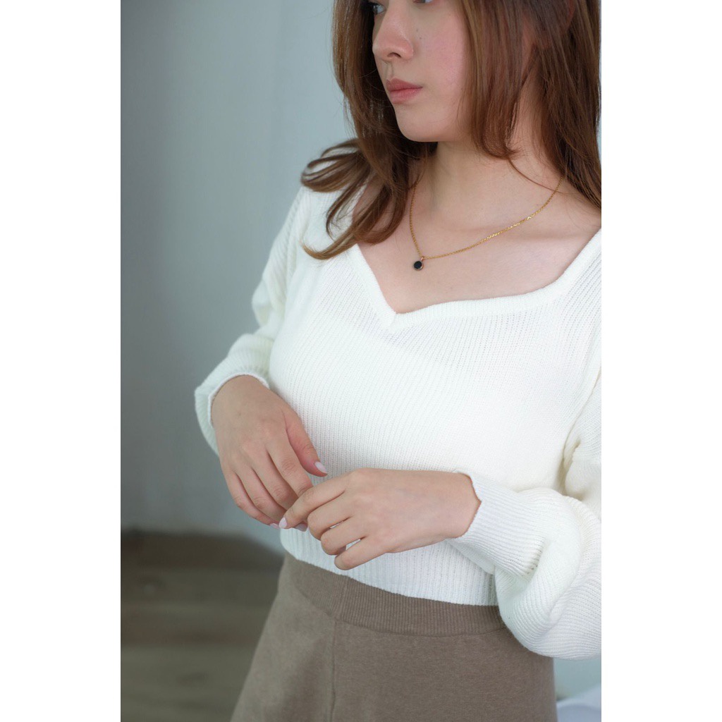 BEFAST - ZEC OOTD Sweater Wanita NARIKA / RJT Nessya Knit Sweater / Pakaian Atasan Sweater Terbaru / Sweater Leher V / Fashion Wanita Remaja Terbaru / Sweater Polos Casual / Outfit Ala Korean Style