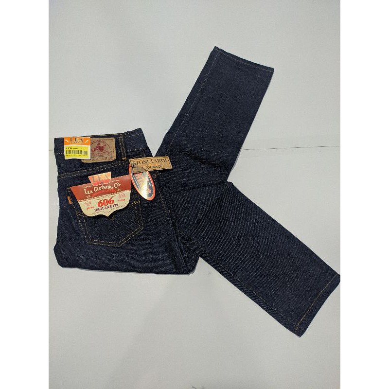 celana jeans pria standar 606 reguler .terlaris