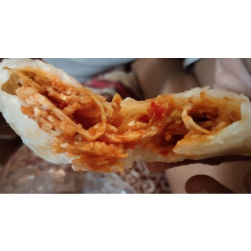 

cireng mercon isi ayam suwir