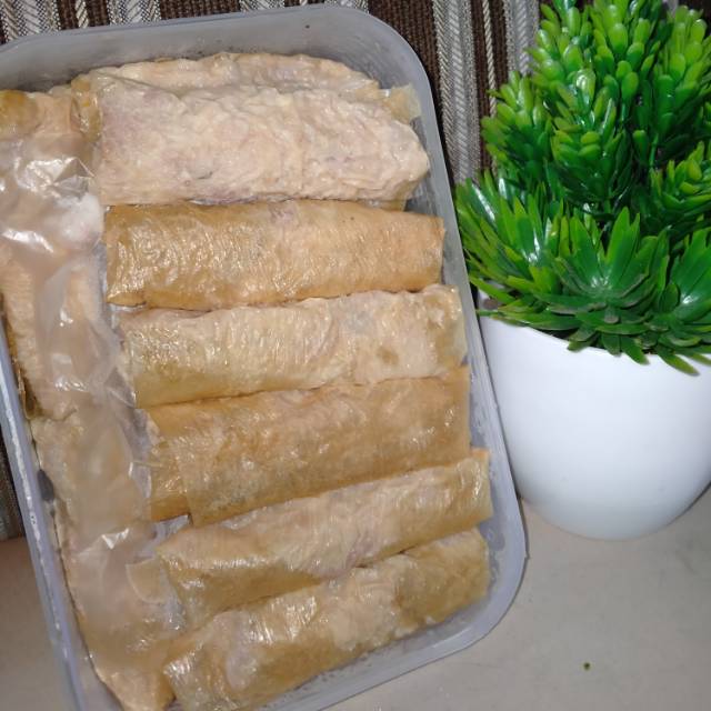 

Lumpia udang box isi 15