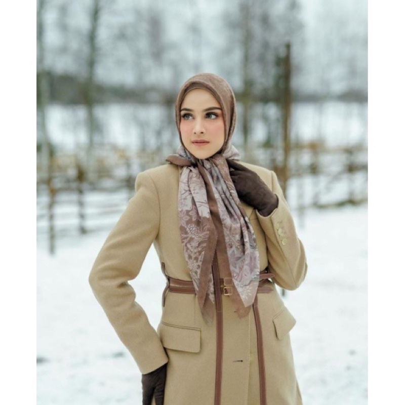 preloved frozen series wood buttonscarves