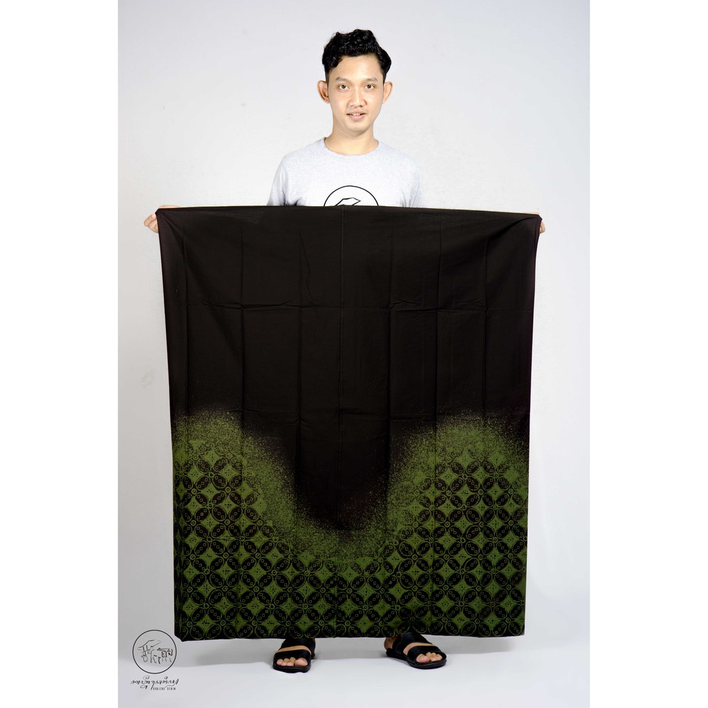 SARUNG BATIK KANJENG MOTIF KAWUNG RETRO EKSKLUSIF