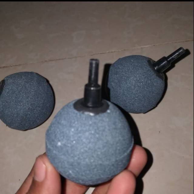 Batu Airstone Bulat Bakso D 4 cm Kolam Aquarium