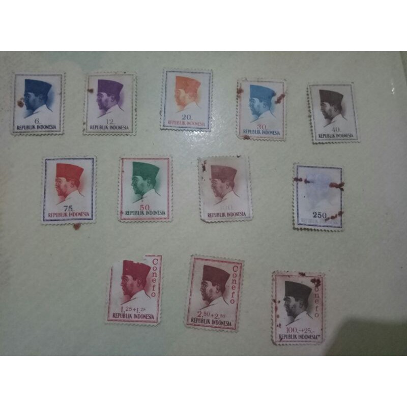 preloved 12 pc prangko kuno soekarno hatta