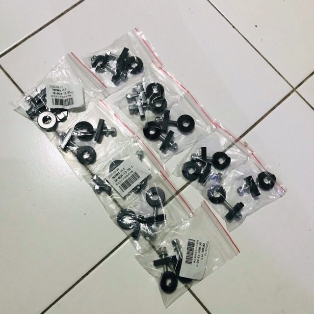 Kunci Pas Pengencang Rantai Sepeda Warna Hitam