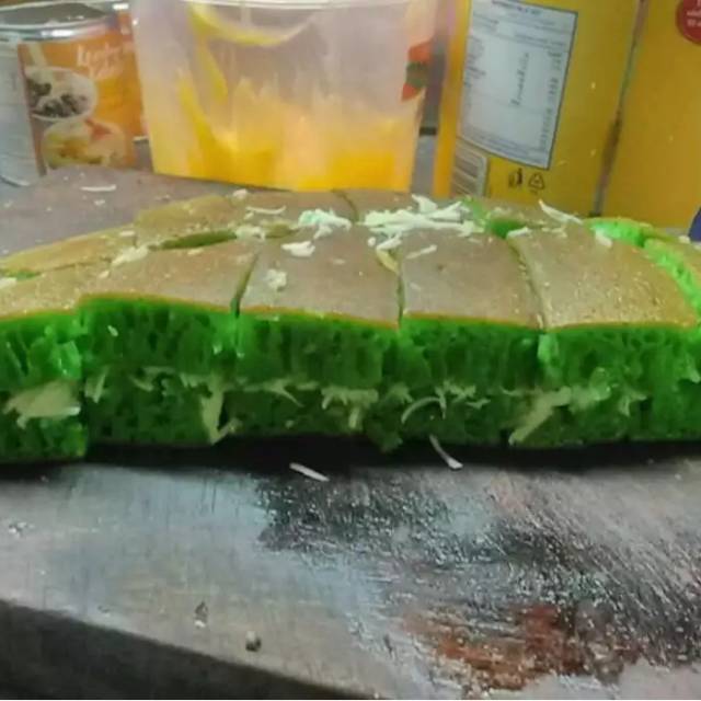 

Martabak keju susu pandan