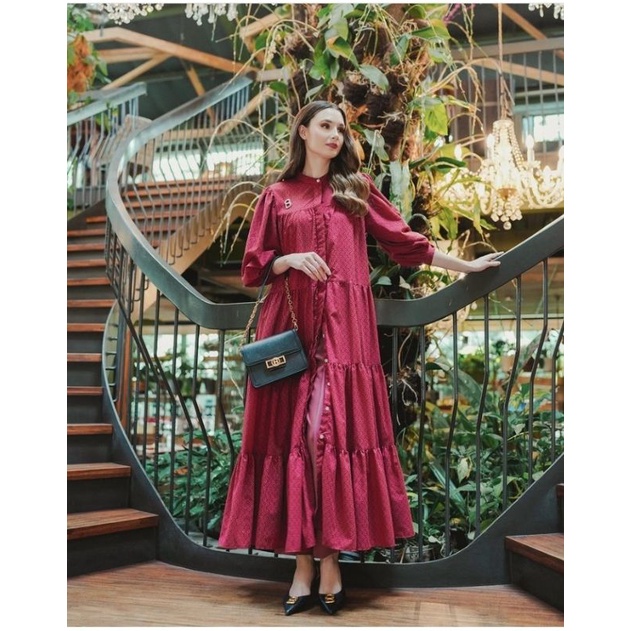 Tapis Tiered Maxi Dress Red Benang Jarum