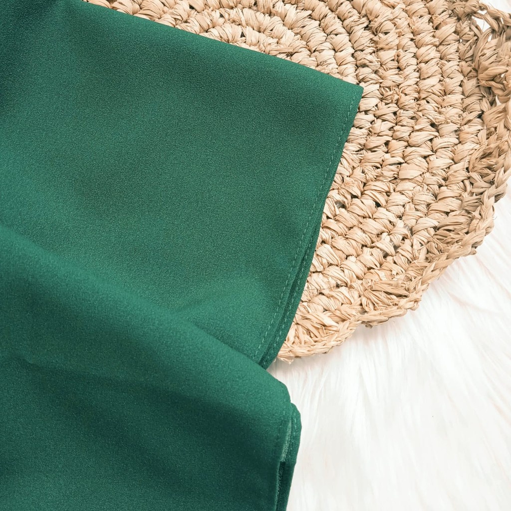 TRENDING Hijab Pashmina New Normal Pashmina Instan Instant Tanpa Pentul Lubang Telinga & Earphone By Elmaza Part 1-Zamrud