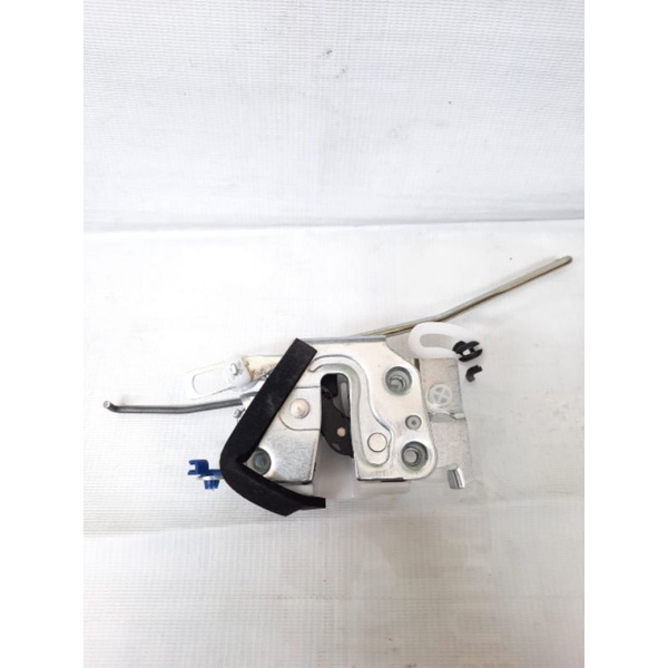 Door Lock Pintu / kunci pintu depan AVANZA XENIA lama 2004 2005 2006 _ 2011 Kanan