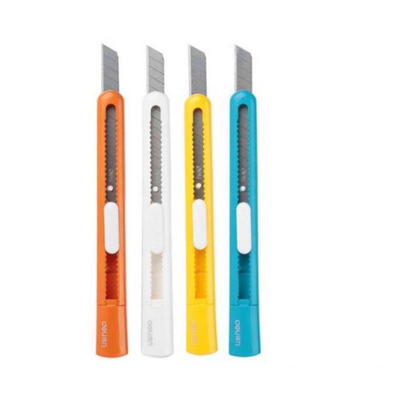 

Cutter Kecil Deli Warna-Warni