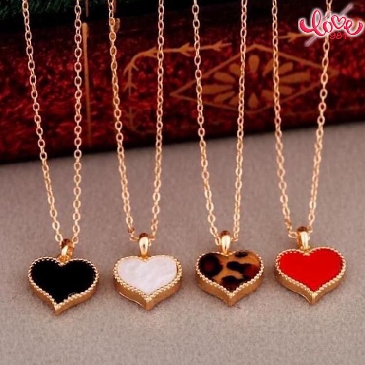 Empat Daun Semanggi Kalung Hati Cinta Klavikula Rantai Empat Daun Semanggi Kalung Kalung Kalung Pendek   Clover Heart Heart Necklace Love Clavicle Chain Necklace Short Necklace Necklace