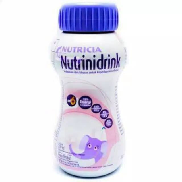 Susu nutrinidrink stroberi 200 ml cair