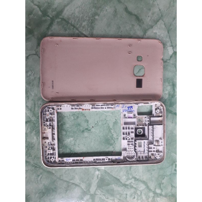 Cassing Casing Fullset Samsung Galaxy J1 2016 J120 Bekas mulus 85%