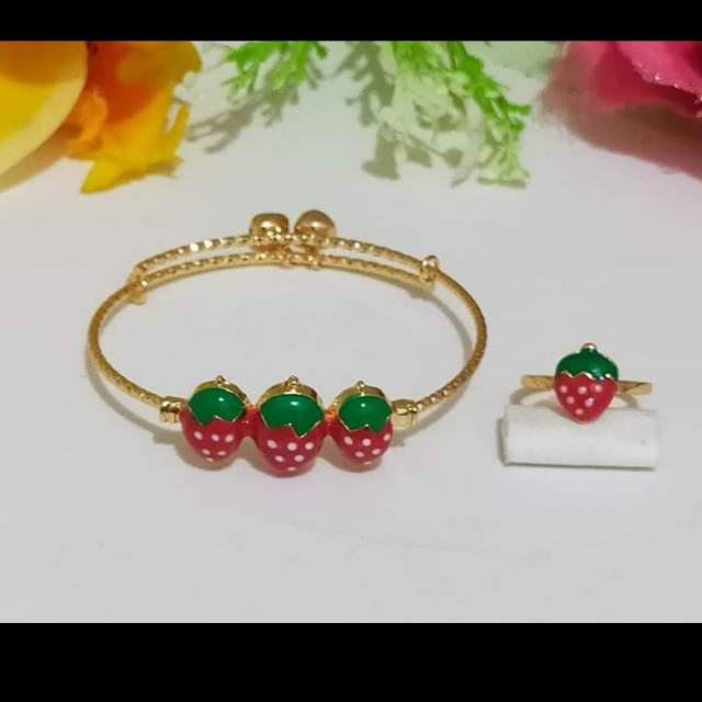 Gelang tangan strawberry set cincin anak