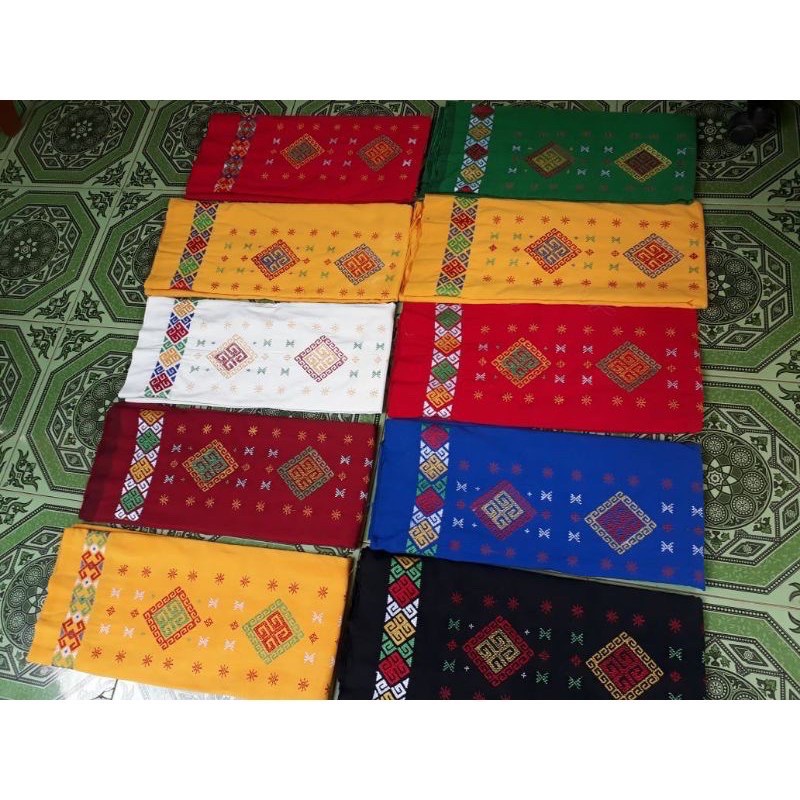 kain tenun pabintik bordir toraja sulawesi motif full