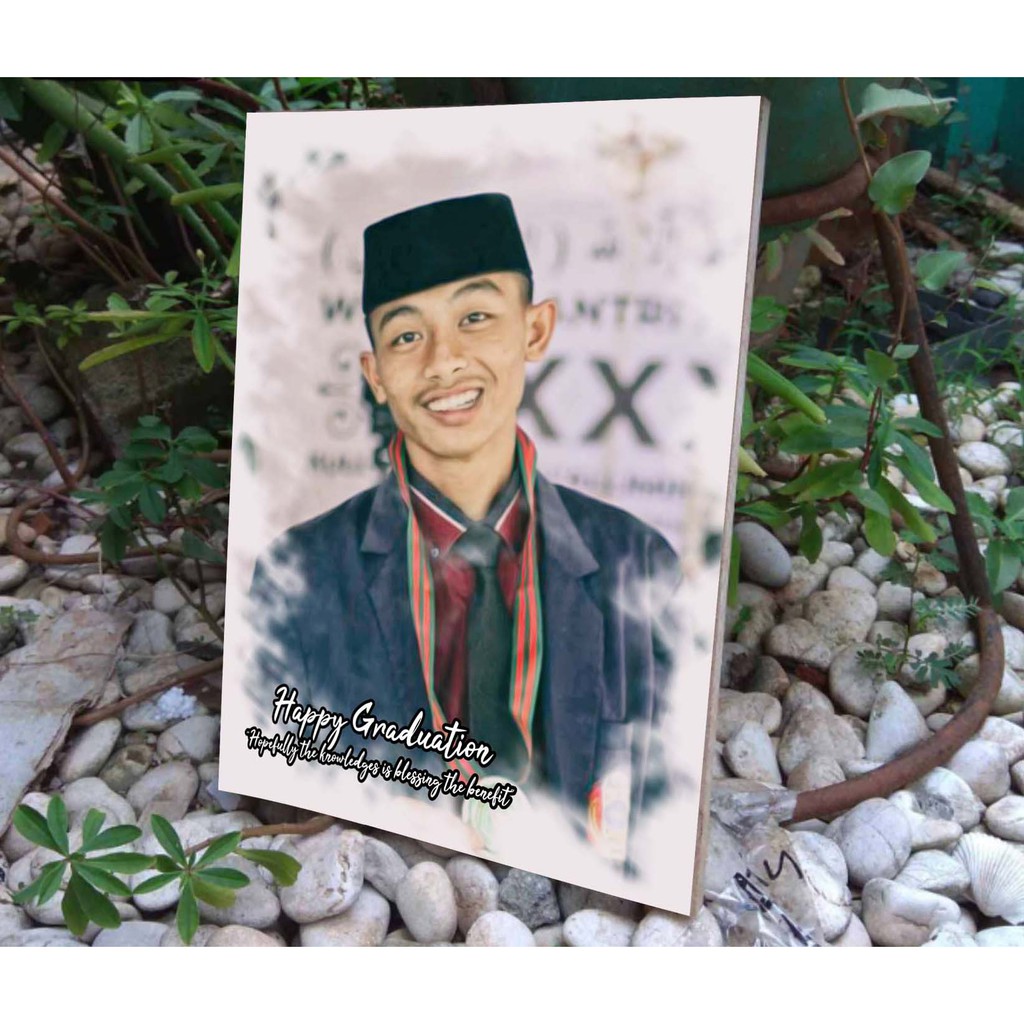 

Sketsa 1 Wajah + Papan Kayu