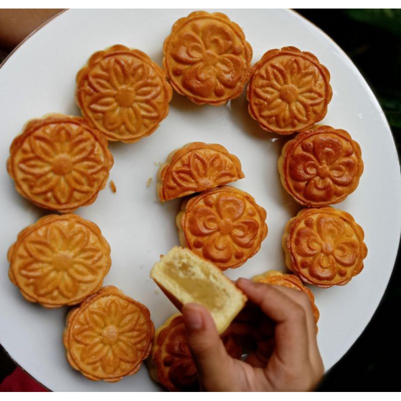 

Mooncake Homemade isi 6