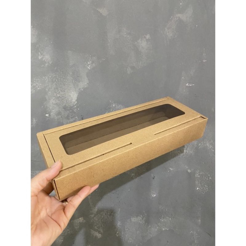 

kraft cake box jendela mika+ polos size 16x12x5. 22x12x5. 32x12x5