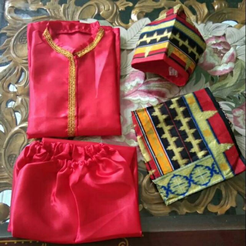 pakaian adat anak-anak