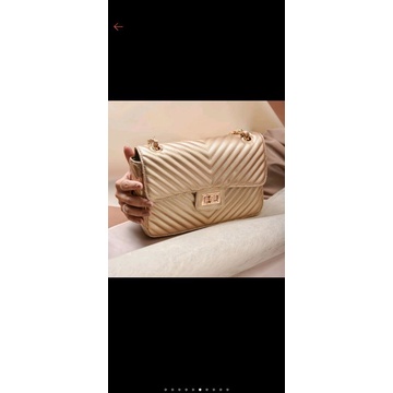 BOSTON CHEVRON CHAMPAGNE BY LOCAL.ID (HEYLOCAL)