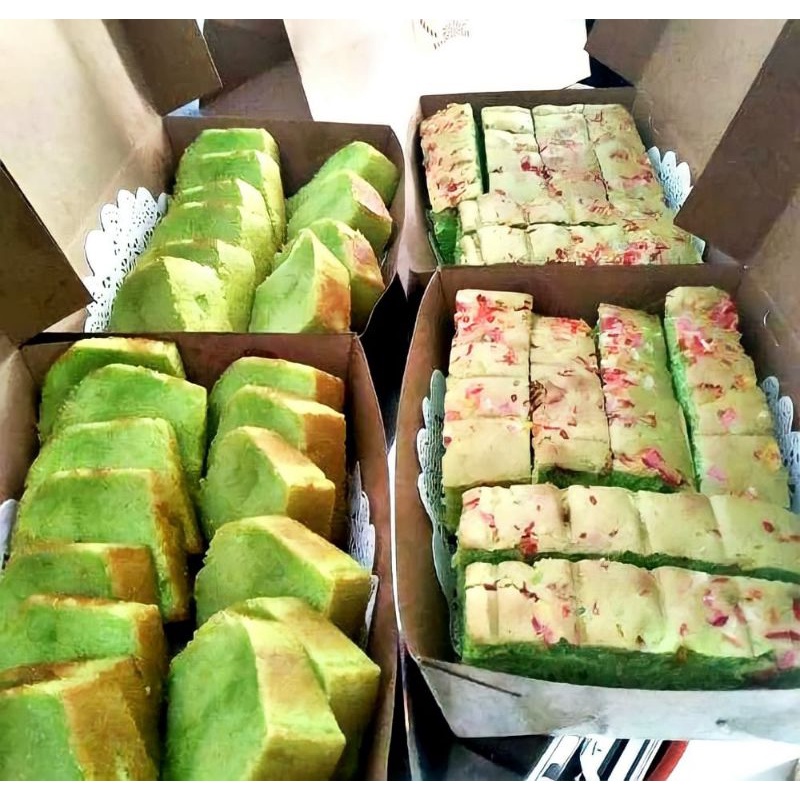 

Cake Pandan Seroja Toping Sukade Lembut Murah Di kantong