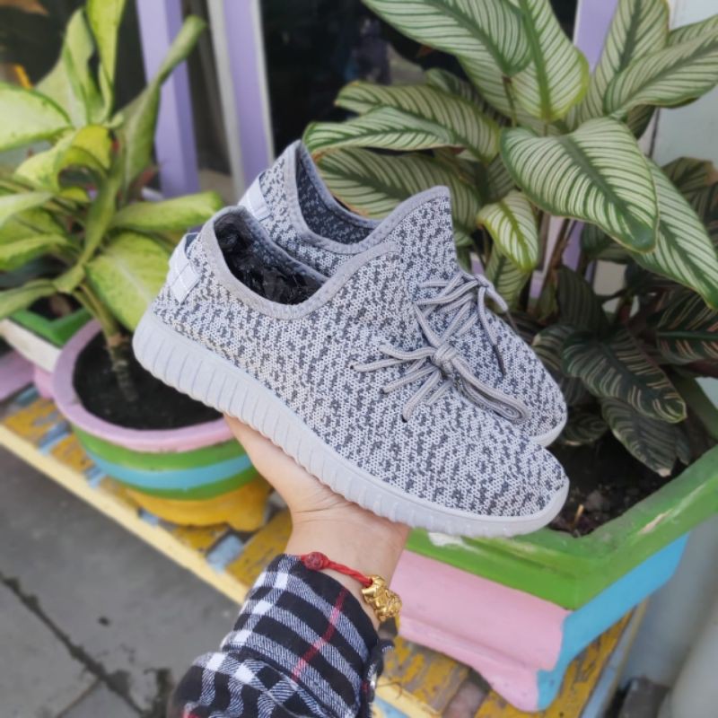 yezzy import  size 36-45