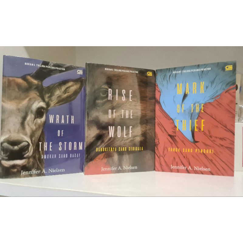 Trilogi Perang Praetor / Mark of the Thief / Rise of the Wolf / Wrath of the Storm - Buku bekas Nove