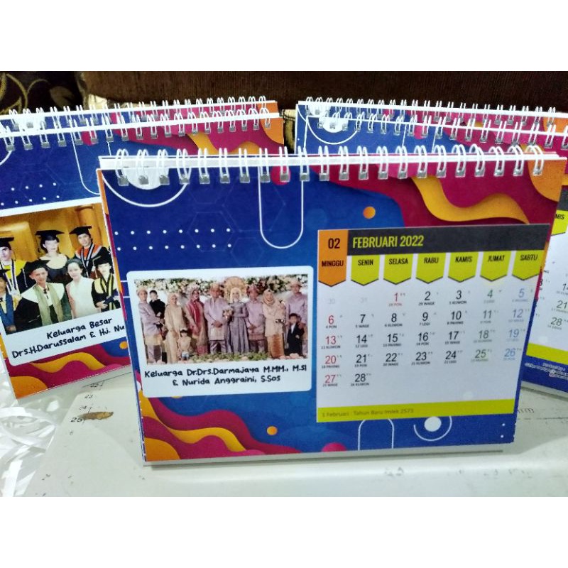 

Kalender meja 12 foto