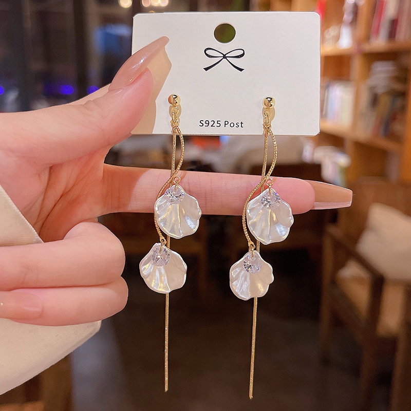 Anting Gantung Panjang Model Rumbai Bahan Silver 925 Dengan Zircon Untuk Wanita