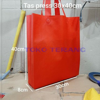 

kantong spunbond 30x8x40 tas kain goodie bag polos tas sovenir kantong souvenir