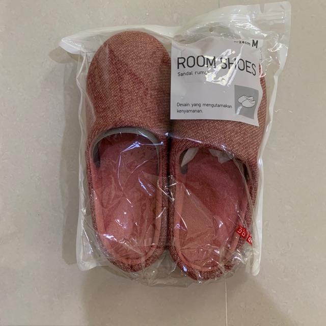 Uniqlo Sandal Rumah New
