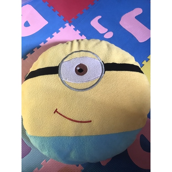 preloved boneka minions